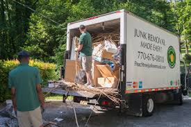 Best Furniture Removal  in Lincoln City, OR